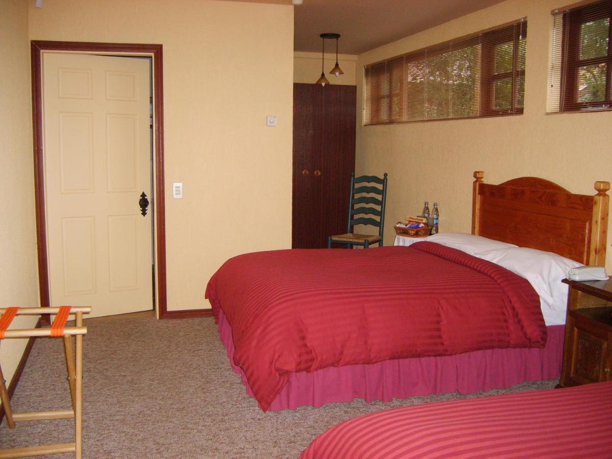 Yan Kee Way Lodge Bungalow Puerto Varas Luaran gambar