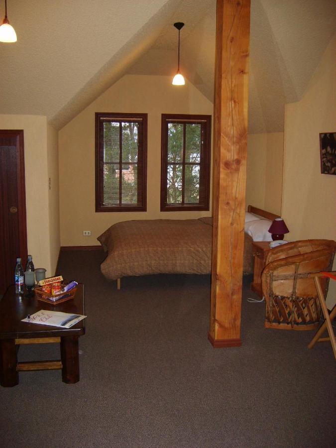 Yan Kee Way Lodge Bungalow Puerto Varas Luaran gambar